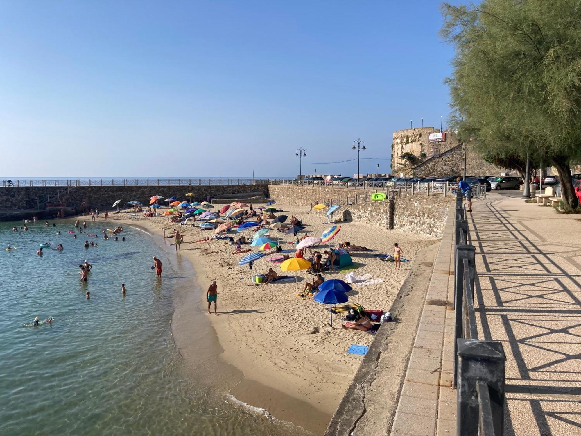 Apartamento Residenza Ferdinando - 40M Dal Mare Pizzo  Exterior foto