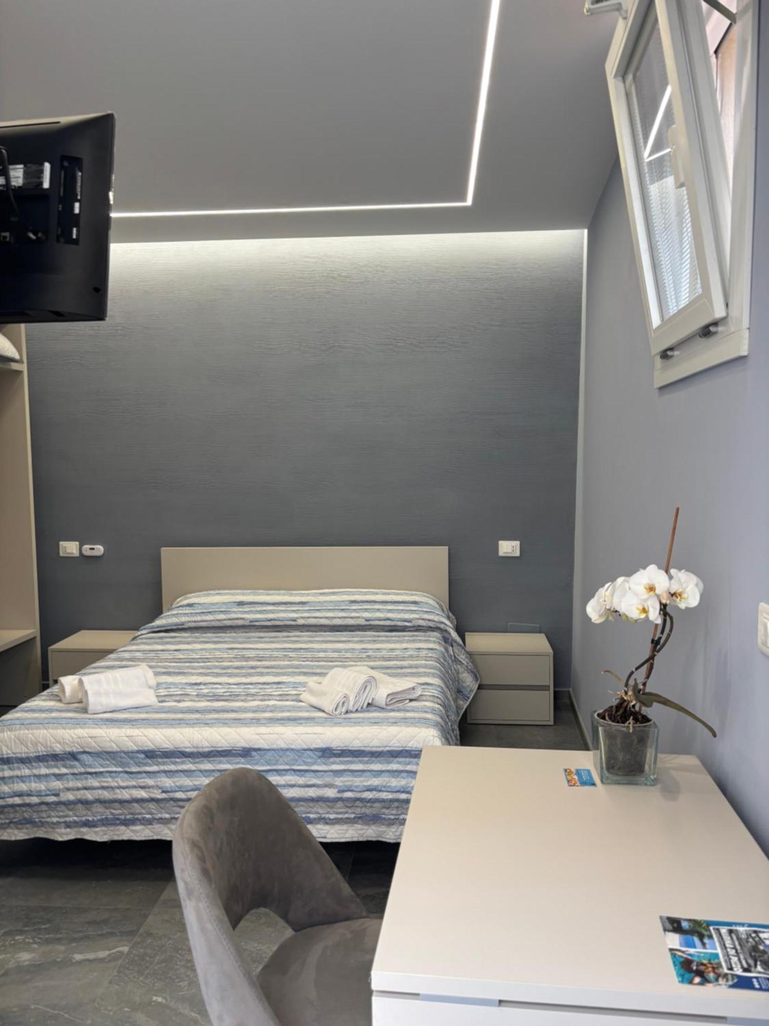 Apartamento Residenza Ferdinando - 40M Dal Mare Pizzo  Exterior foto