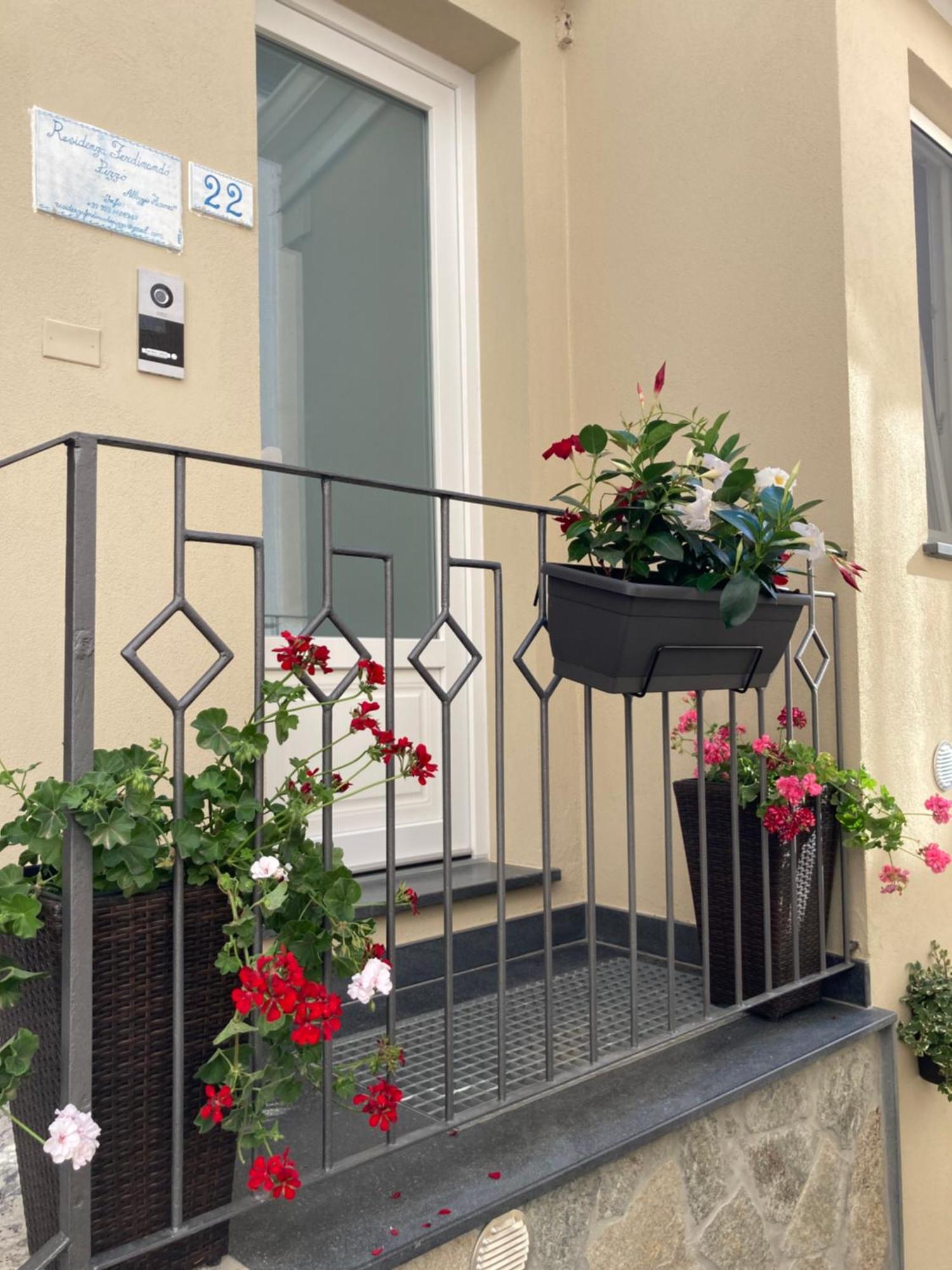 Apartamento Residenza Ferdinando - 40M Dal Mare Pizzo  Exterior foto